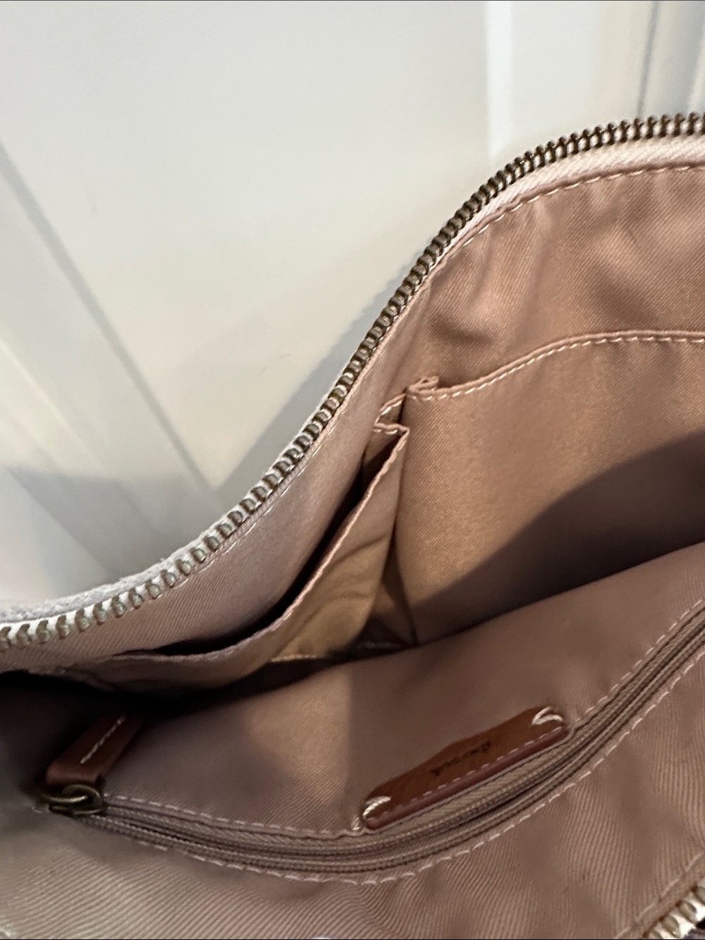 The Sak Leather Crossbody Bag in Soft White with Metallic & Snake Trim - Picture 4 of 6